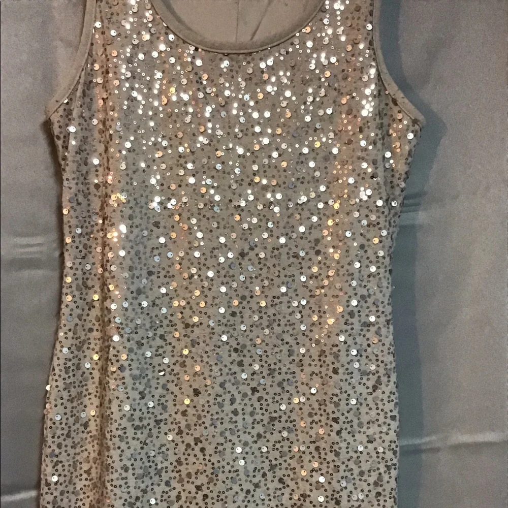 Forever 21 sequined dress - Picture 3 of 8